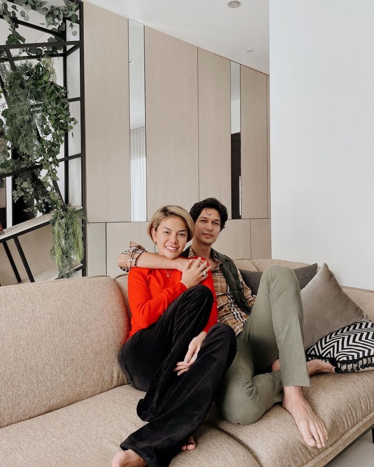 Dimas Beck dan Nikita Mirzani Dimas Beck dan Nikita Mirzani