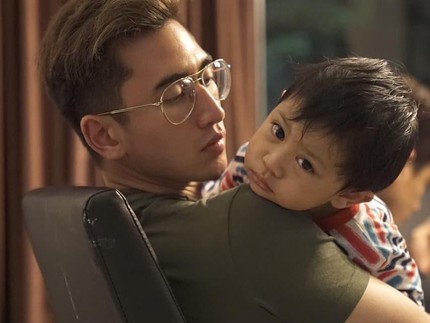 7 Foto Adik Kecil Verrel Bramasta yang Jauh Dari Sorotan Publik