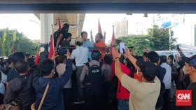 Tuntut Reformasi Jilid 2, Demo Mahasiswa Dibubarkan Aparat