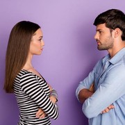 Takut Ditinggalkan dan Mudah Cemburu, Itu Cinta atau Posesif?