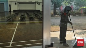 FOTO: GOR Cipayung, Persinggahan Pemudik yang Balik ke DKI