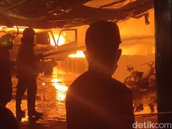 Kebakaran Gudang Thinner di Sragen, 3 Orang Luka