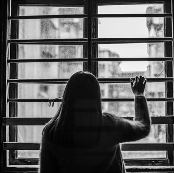 Ketahui 5 Tanda Tersembunyi yang Membuat Seseorang Menjadi Insecure