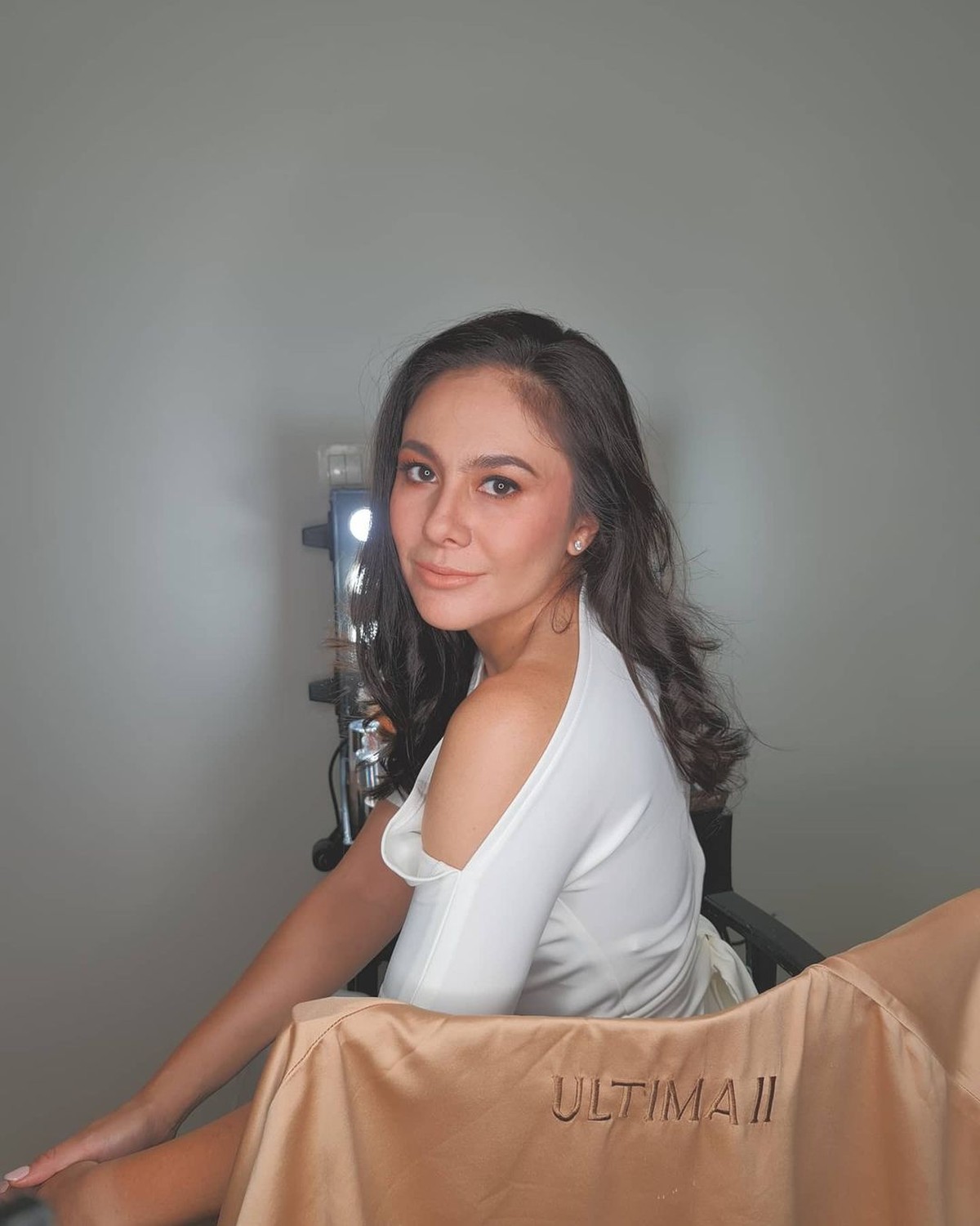 Wulan Guritno tampil semakin seksi setelah bercerai dengan Adilla Dimitri&period; Yuk kita intip penampilan Wulan&excl;