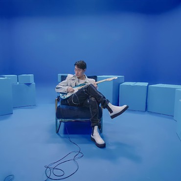 Usai Jalani Wajib Militer, Shaun Rilis Album '#0055b7'