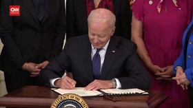 VIDEO: Biden Tandatangani UU Kejahatan Rasial