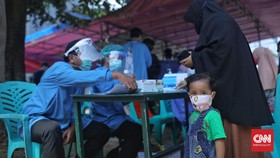 500 Warga Krukut Jakbar Testing Massal Covid-19 Hari Ini