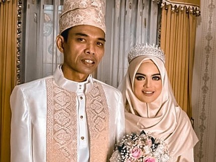 5 Potret Resepsi Pernikahan Ustaz Abdul Somad & Istri Baru, Mewah nan Elegan