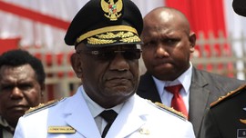 Klemen Tinal, Wakil Gubernur Papua Jebolan PT Freeport