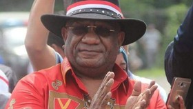 Polda Papua: Lempar Batu di Rumah Klemen Tinal Bagian Adat