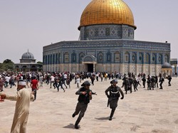 21 Orang Luka dalam Bentrokan Usai Salat Jumat di Masjid Al-Aqsa