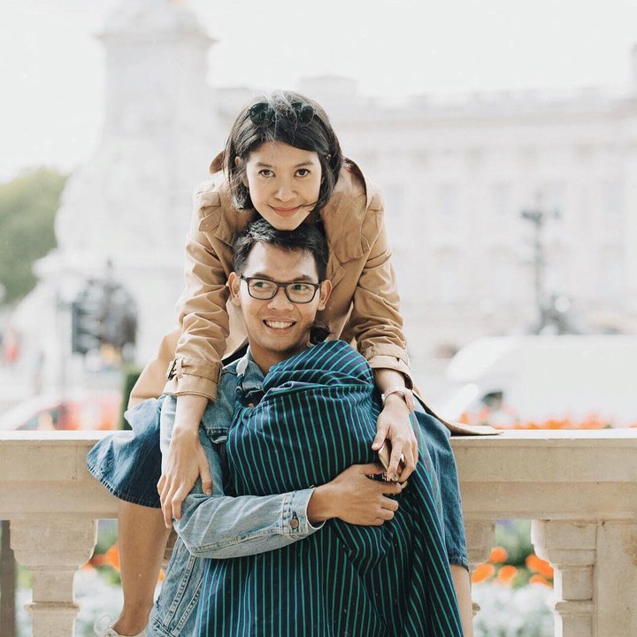 <p>Dari pernikahan tersebut, Dayu dan suaminya, Iko dikaruniai seorang anak perempuan bernama Kinara. (Foto: Instagram @dayuhatmanti)</p>