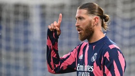 Sergio Ramos Menuju PSG