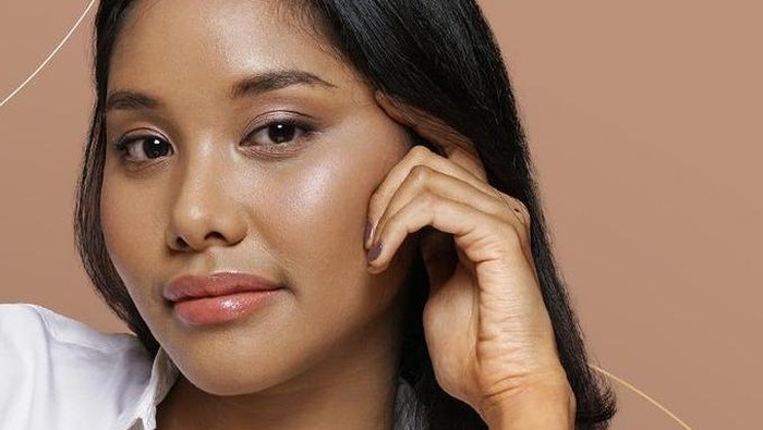 Dijamin Gak Bikin Abu-abu, Berikut Rekomendasi BB Cushion dengan Shade Sawo Matang Terbaik