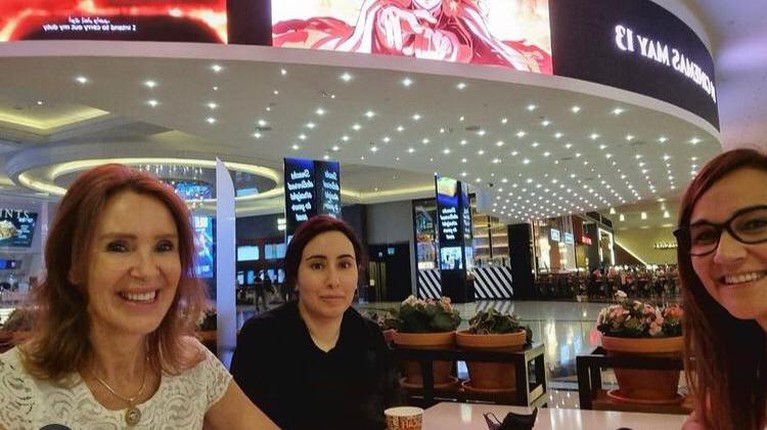 Putri Latifa Putri Latifa dan teman-teman.