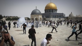 FOTO: Ricuh di Al-Aqsa Usai Gencatan Senjata Israel-Palestina