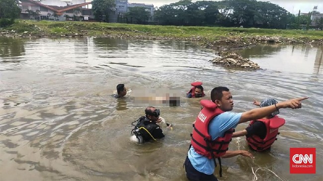Satpol PP Sulsel mengklaim sudah berjaga di sekitar proyek pembangunan Stadion Mattoangin, Makassar selama 24 jam.
