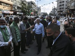 Klaim Kemenangan, Ratusan Anggota Hamas Pawai Militer di Gaza