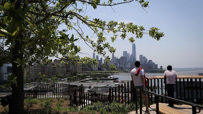 FOTO: Taman Little Island, Tempat Santai Baru Warga New York