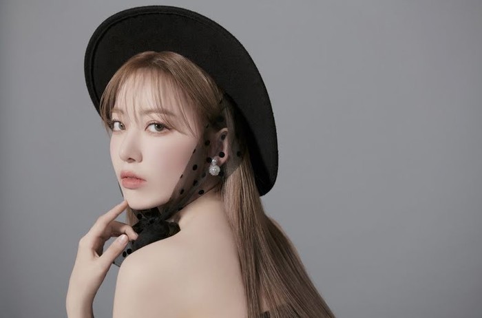 Sakura juga menjadi salah satu visual line di IZ*ONE. Masyarakat Korea banyak yang kagum dengan visual Sakura yang memukau / foto: instagram.com/39saku_chan