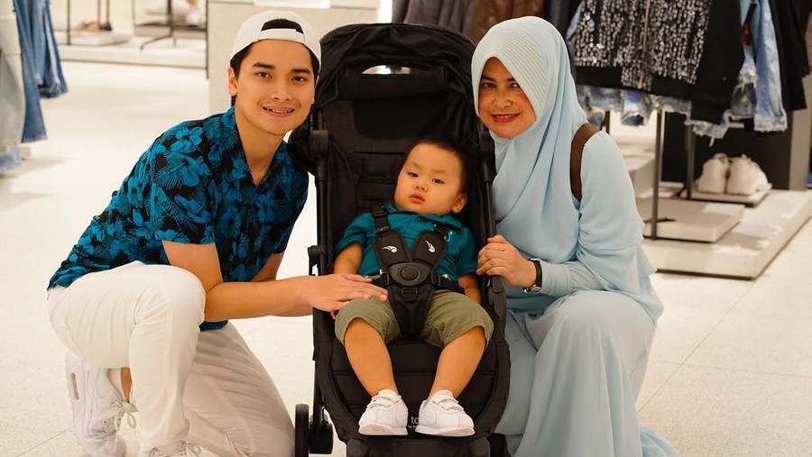 Umi Yuni dan Alvin Faiz