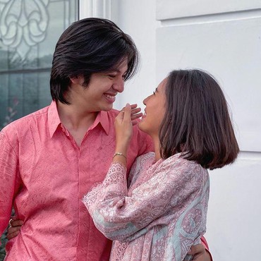 Go Public Pacaran, Intip Momen Mesra Angga Yunanda & Shenina Cinnamon