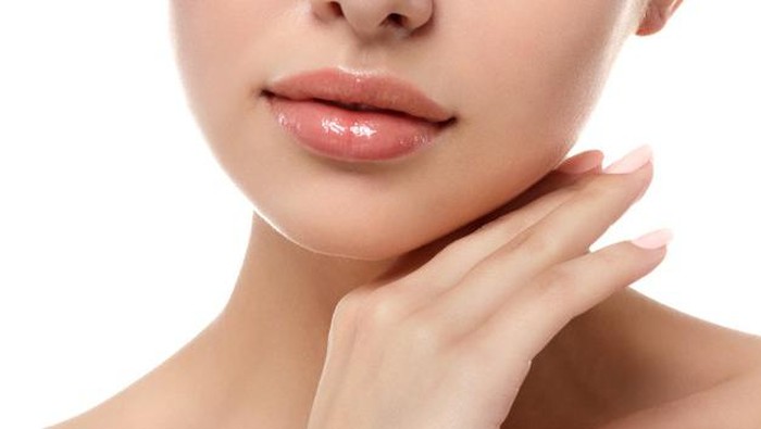 5 Tips Mudah Menjaga Bibir Kamu Tetap Lembut dan Halus