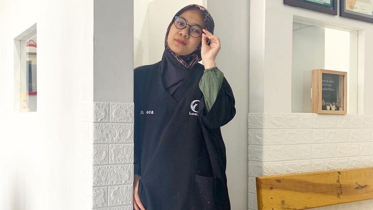 Eca Prasetya alias Mommy ASF Eca Prasetya alias Mommy ASF