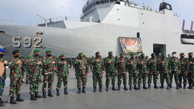 Menanti Janji Dialog Pemerintah ke OPM Selesaikan Isu Papua Sejauh ini, aparat gabungan dengan persenjataan lengkap masih ditempatkan di titik-titik rawan konflik di Bumi Cenderawasih.