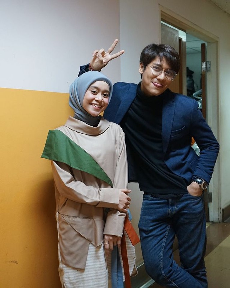 Rizky Billar dan Lesti Kejora Rizky Billar dan Lesti Kejora