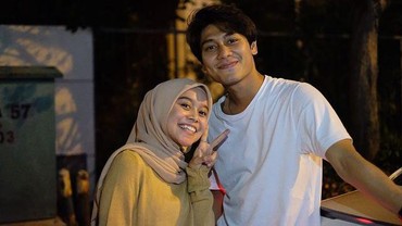 img-title Disiarkan di TV Nasional, Lamaran Rizky Billar & Lesti Digelar 13 Juni