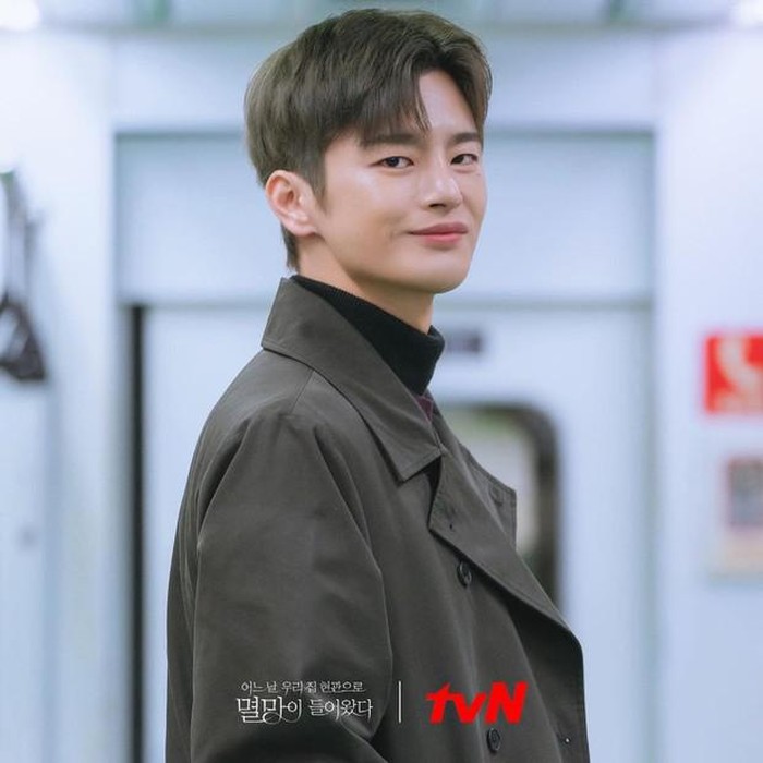 Seo In Guk/TvN official poster still cut Doom At Your Service