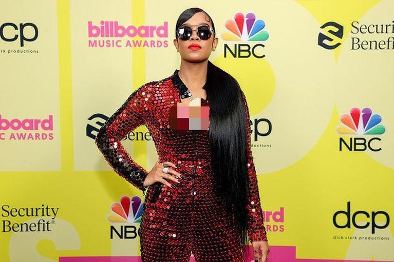 Style Para Artis Hollywood di Billboard Music Awards Acara Billboard Music Awards 2021 diadakan pada Minggu (23/5) di Microsoft Theater, Los Angeles. Yuk kita lihat style para artis!