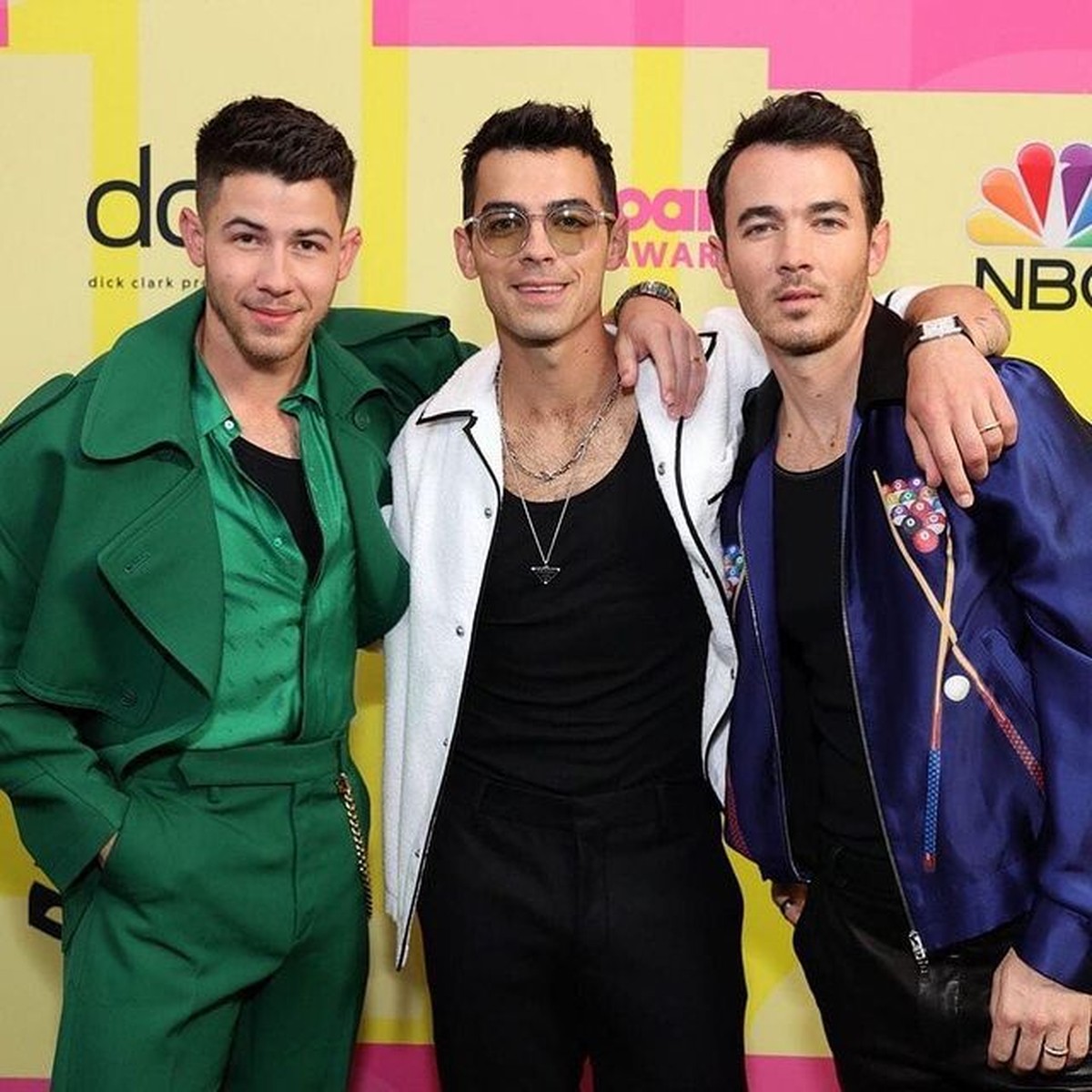 Acara Billboard Music Awards 2021 diadakan pada Minggu &lpar;23&sol;5&rpar; di Microsoft Theater&comma; Los Angeles&period; Yuk kita lihat style para artis&excl;