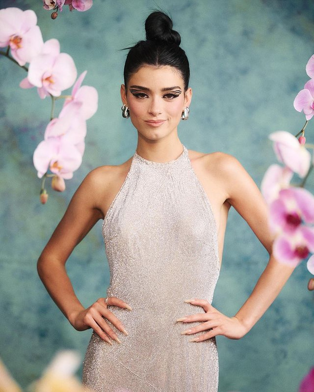 Acara Billboard Music Awards 2021 diadakan pada Minggu &lpar;23&sol;5&rpar; di Microsoft Theater&comma; Los Angeles&period; Yuk kita lihat style para artis&excl;