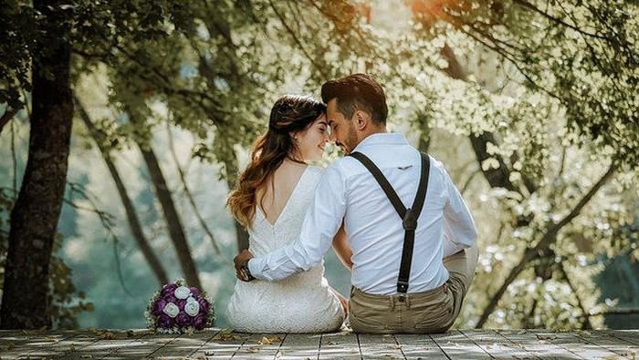 5 Ciri-Ciri Pria yang Serius Menikahimu, Apa Ada di Dia?