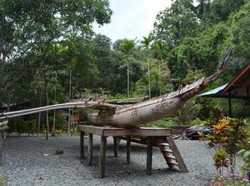 Uniknya Perahu di Teluk Tanah Merah Papua, Dibedakan Sesuai Jenis Kelamin