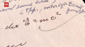 VIDEO: Melihat Surat Tulisan Tangan Einstein Laku Rp17 Miliar