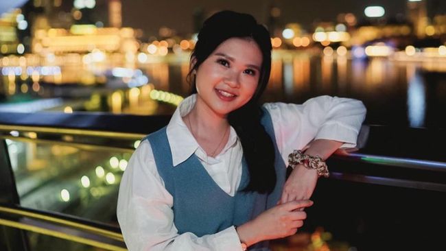 Felicia Tissue melaporkan ujaran kebencian berbahasa Indonesia berbau rasisme dari netizen ke Kepolisian Singapura. 