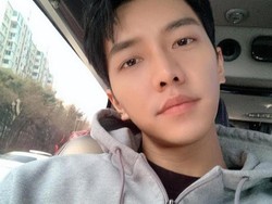 Lee Seung Gi Positif COVID-19, Minta Fans Tak Khawatir