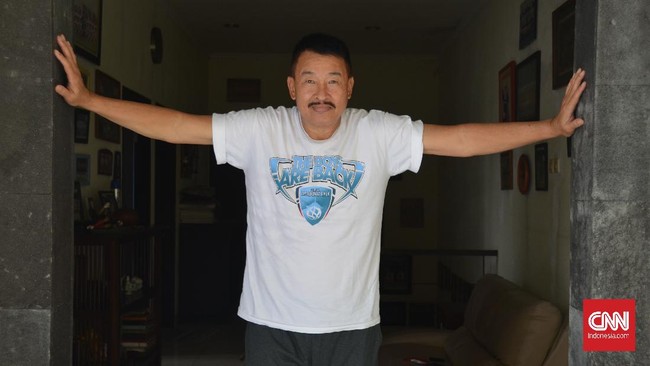 Hermansyah, mantan kiper andalan timnas Indonesia yang selangkah lagi bisa membawa Indonesia lolos ke putaran final Piala Dunia 1986 di Meksiko.