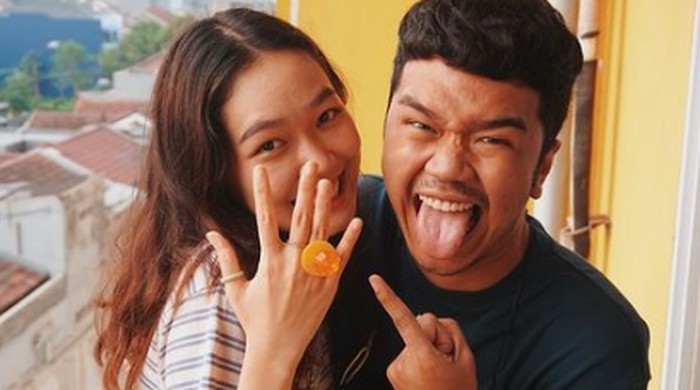 Kristo Immanuel Melamar Sang Kekasih dengan Cincin Permen