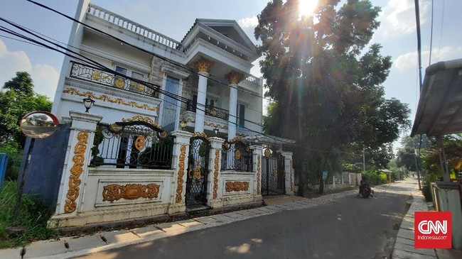 Rumah Mewah yang viral karena dikira sebagai gratifikasi pengembang reklamasi untuk Gubernur DKI Jakarta Anies Baswedan sepi sejak dibangun.