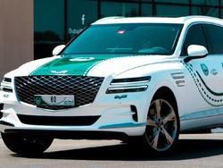 Bukan Lagi Supercar, Polisi Dubai Pakai SUV Mewah Ini