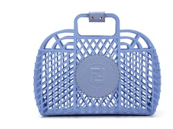 Fendi Rilis Tas Keranjang PVC Daur Ulang, Dijual Rp 12,8 Juta