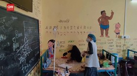 VIDEO: Ruang Kelas di India Disulap Jadi Bangsal Covid-19