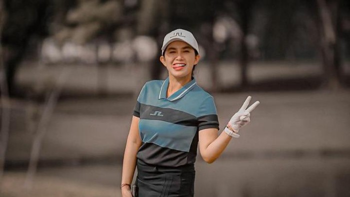 Turun 19 Kg dalam 7 Bulan, Ternyata Ini Rahasia Diet Ussy Sulistiawaty