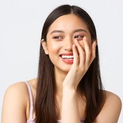 Mau Tampil Flawless? Cobain 5 Serum Lokal yang Viral & Terfavorit Ini!