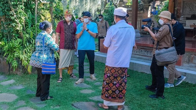Menparekraf Sandiaga Salahuddin Uno mengajak masyarakat Bali untuk ikut serta dalam ajang Anugerah Desa Wisata 2021.
