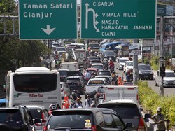 Jokowi Soroti Penumpukan Turis Balas Dendam di Puncak